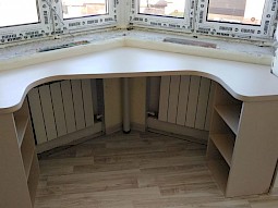 Эркерный стол на заказ